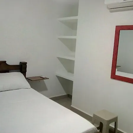 Hostel Casa De Barajas *
